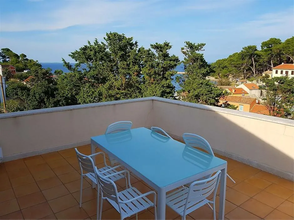 Apartment Buganvilija C6 Veli Losinj Croatia